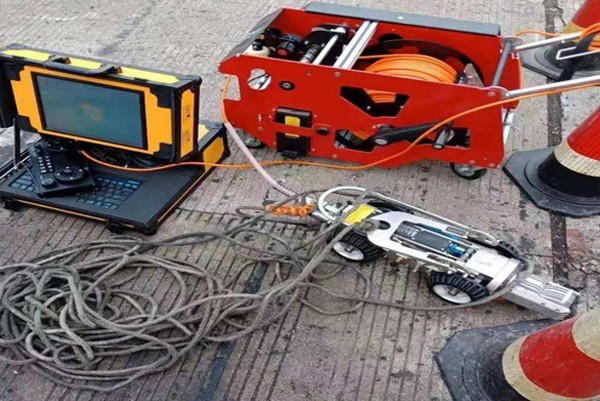 向阳CCTV管道检测机器人