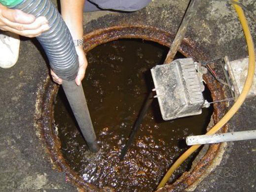 向阳隔油池清理